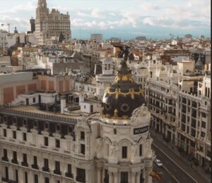 Read more about the article Nuestro Asombroso Viaje Familiar a Madrid: Compras, Paseos y Comida Deliciosa que No te Puedes Perder